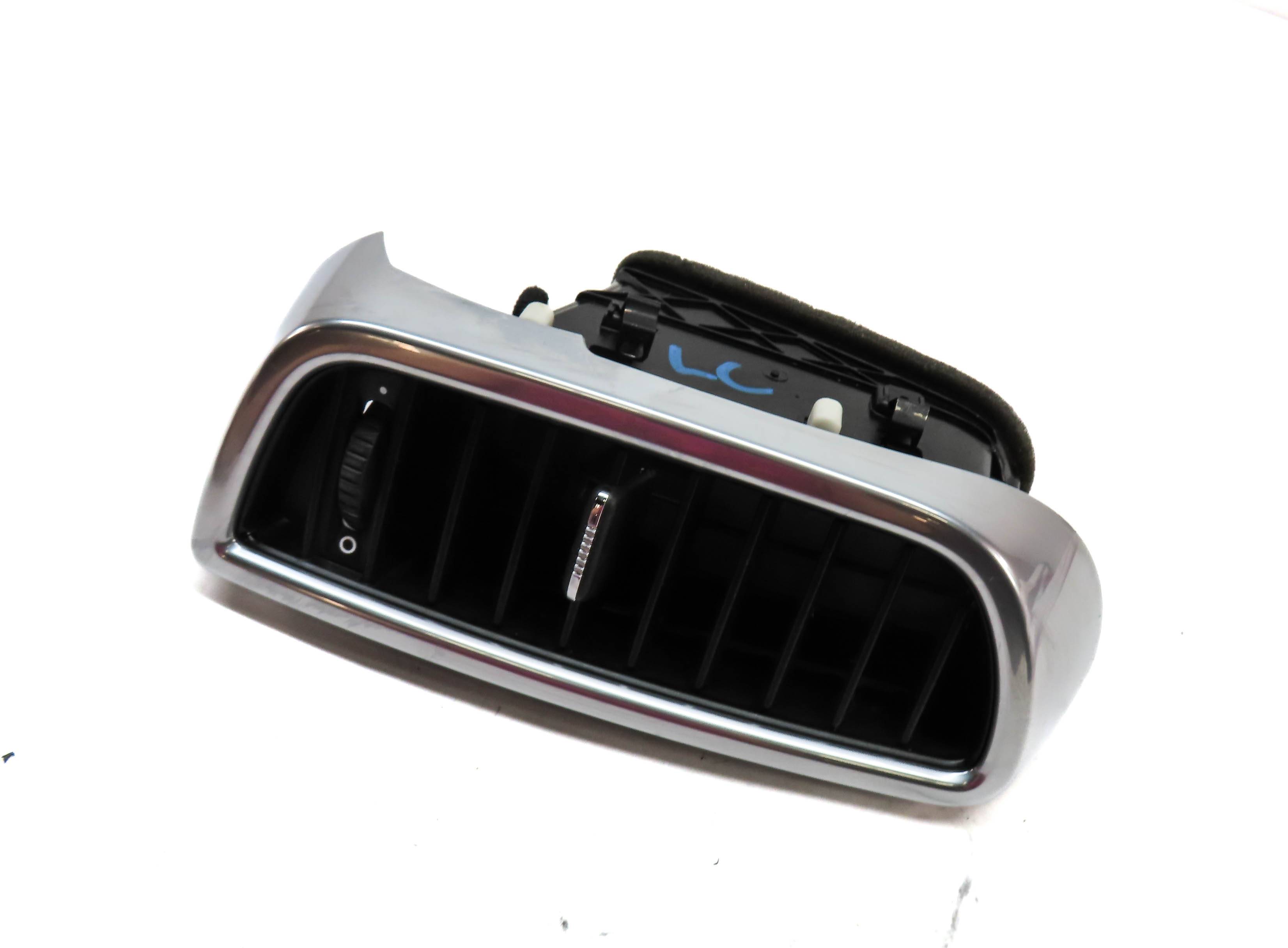 2011 PORSCHE CAYENNE HYBRID (958) FRONT CENTER LEFT DASH HEAT AC AIR VENT — exact item pictured